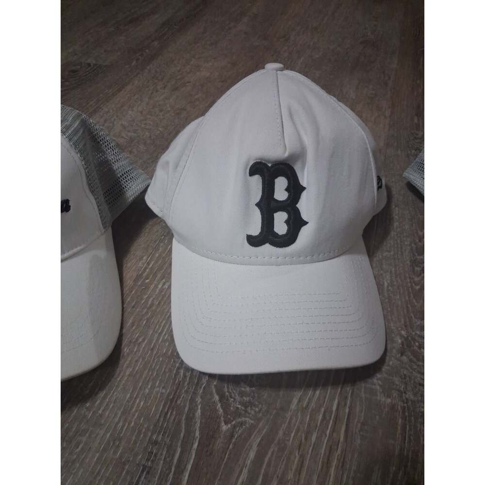 Baseball Caps - Picture 3 of 7